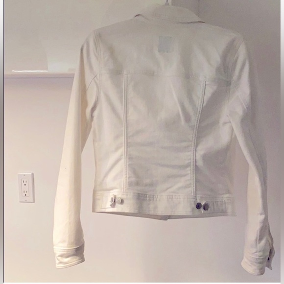 Old navy white denim jacket - Picture 2 of 6